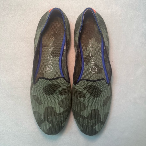 ROTHY'S Shoes - ROTHY’S Green Camo Flats Loafers - Size 9.5